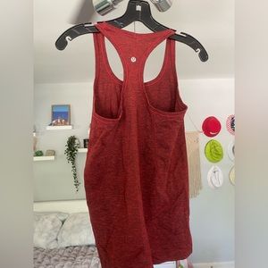 Lululemon tank top